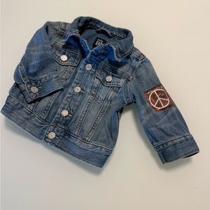 💥4/$20💥 Baby GAP x Yvonni Designs Denim Jacket with Peace Emblem Sz 0-6 months